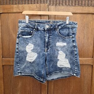 #099 LOVE & LEGEND | Blue Denim Distressed Shorts - Size 14